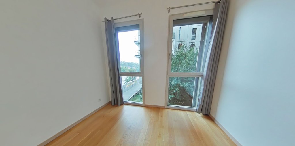 APPARTEMENT T4 A LOUER - LYON 2EME ARRONDISSEMENT Rambaud-Seguin - 109.3 m2 - 2 190 &euro; charges comprises par mois
