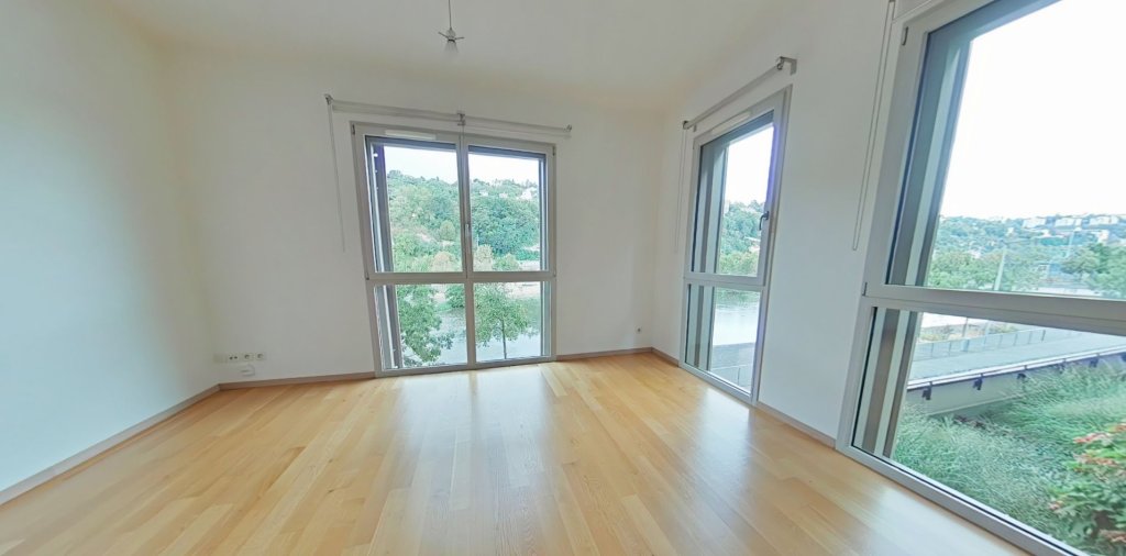 APPARTEMENT T4 A LOUER - LYON 2EME ARRONDISSEMENT Rambaud-Seguin - 109.3 m2 - 2 190 &euro; charges comprises par mois