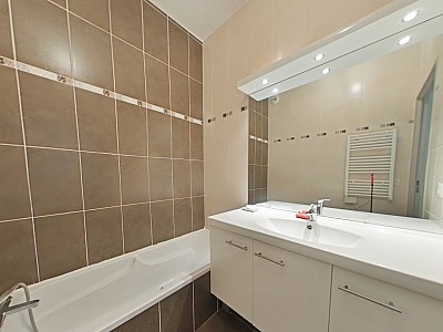 APPARTEMENT T4 A LOUER - LYON 2EME ARRONDISSEMENT Rambaud-Seguin - 109.3 m2 - 2 190 € charges comprises par mois