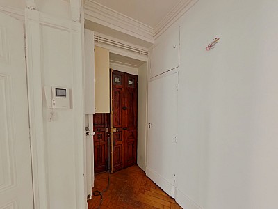 APPARTEMENT T4 A LOUER - LYON 2EME ARRONDISSEMENT - 112.8 m2 - 1 655 &euro; charges comprises par mois