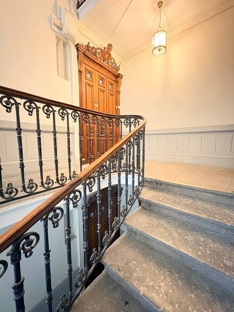 APPARTEMENT T4 A LOUER - LYON 2EME ARRONDISSEMENT - 112.8 m2 - 1 655 &euro; charges comprises par mois
