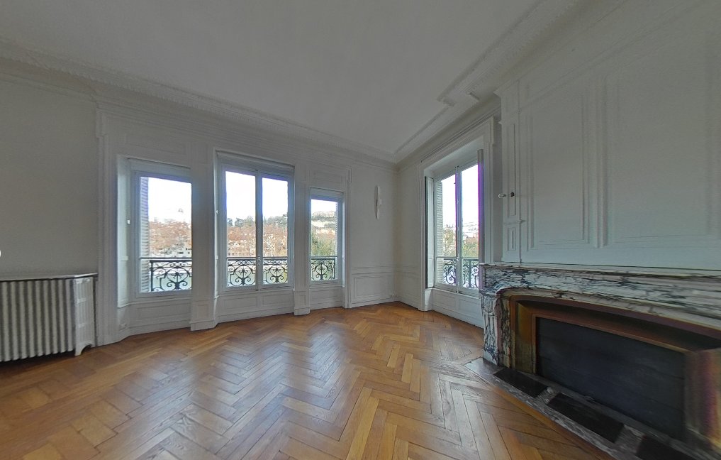 APPARTEMENT T4 A LOUER - LYON 2EME ARRONDISSEMENT Vaubecour-Mairie - 144.17 m2 - 2 110 &euro; charges comprises par mois