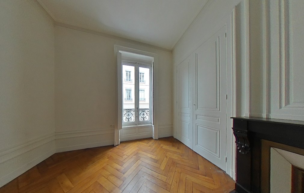APPARTEMENT T4 A LOUER - LYON 2EME ARRONDISSEMENT Vaubecour-Mairie - 144.17 m2 - 2 110 &euro; charges comprises par mois