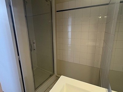 APPARTEMENT T4 A LOUER - LYON 3EME ARRONDISSEMENT Saxe-Vileroy - 91.29 m2 - 1498€ charges comprises par mois