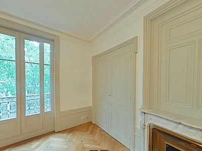 APPARTEMENT T4 A LOUER - LYON 3EME ARRONDISSEMENT Bonnel-Servient - 133.36 m2 - 1 875 € charges comprises par mois