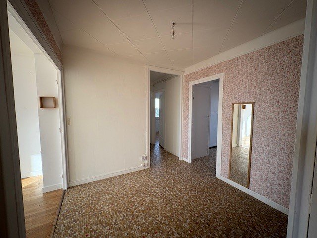 APPARTEMENT T4 A LOUER - LYON 3EME ARRONDISSEMENT Jules Verne-Acacias - 78.86 m2 - 1�350�&euro; charges comprises par mois