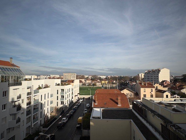 APPARTEMENT T4 A LOUER - LYON 3EME ARRONDISSEMENT Jules Verne-Acacias - 78.86 m2 - 1�350�&euro; charges comprises par mois