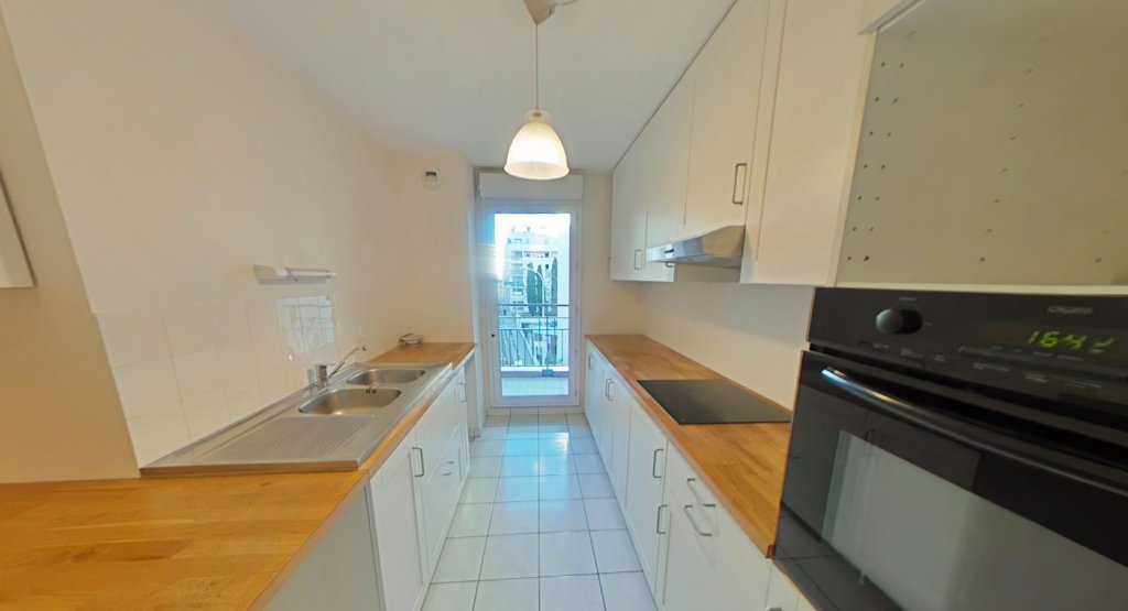 APPARTEMENT T4 A LOUER - LYON 3EME ARRONDISSEMENT Danton-Bir Akeim - 88.59 m2 - 1�535�&euro; charges comprises par mois