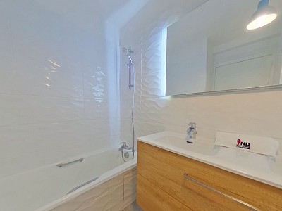 APPARTEMENT T4 A LOUER - LYON 4EME ARRONDISSEMENT Lyon Plage-Ypres - 113.6 m2 - 1 989 &euro; charges comprises par mois