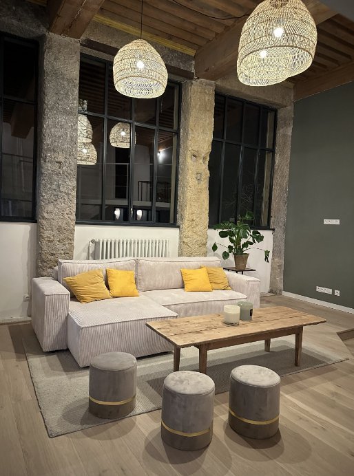 APPARTEMENT T4 A LOUER - LYON 4EME ARRONDISSEMENT Boucle Louis Thevenet - 121.1 m2 - 2�350�&euro; charges comprises par mois