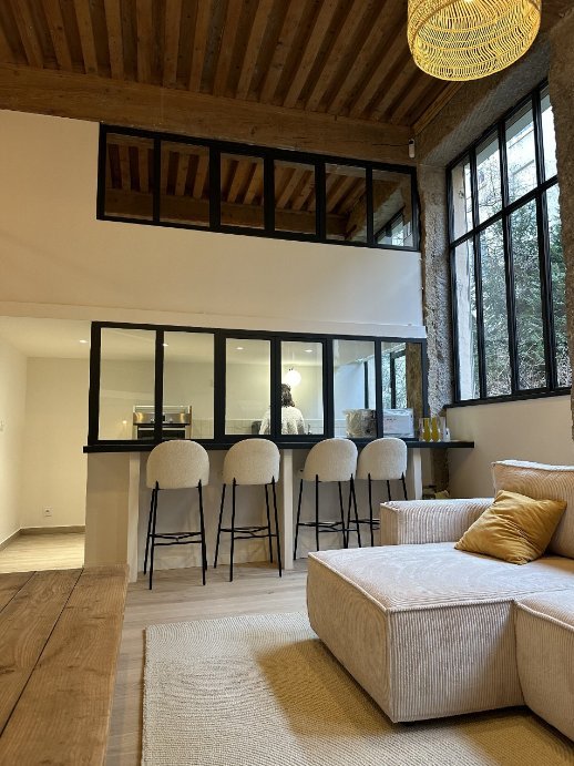 APPARTEMENT T4 A LOUER - LYON 4EME ARRONDISSEMENT Boucle Louis Thevenet - 121.1 m2 - 2�350�&euro; charges comprises par mois