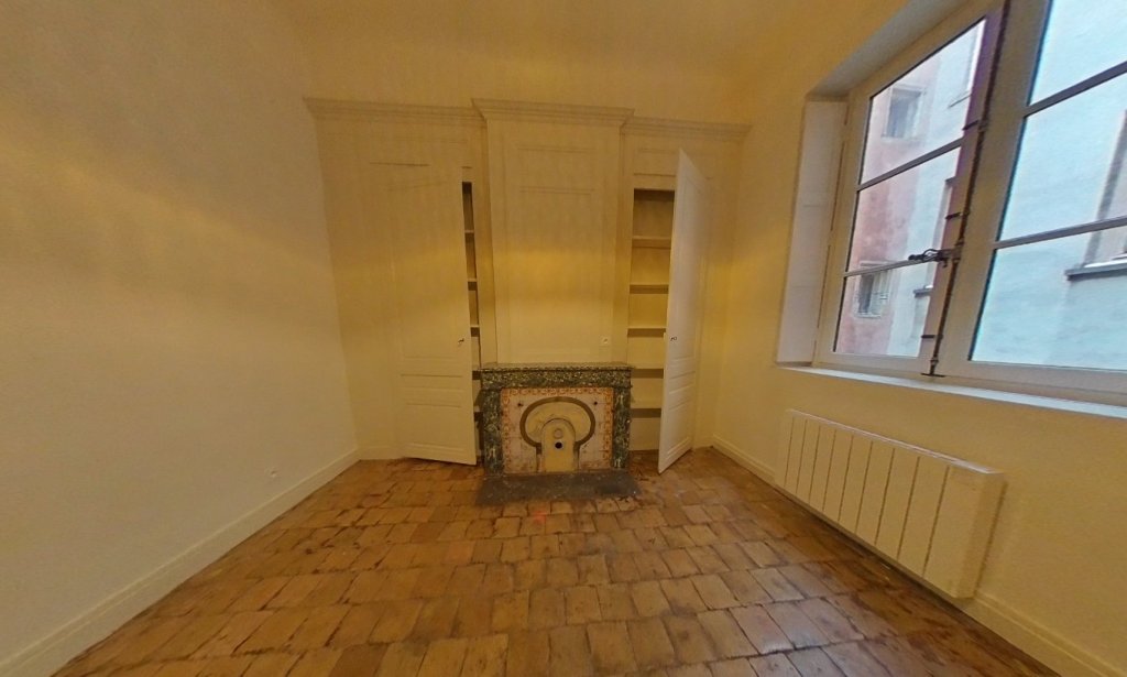 APPARTEMENT T4 A LOUER - LYON 5EME ARRONDISSEMENT Saint-Jean - 95.62 m2 - 1 485 &euro; charges comprises par mois