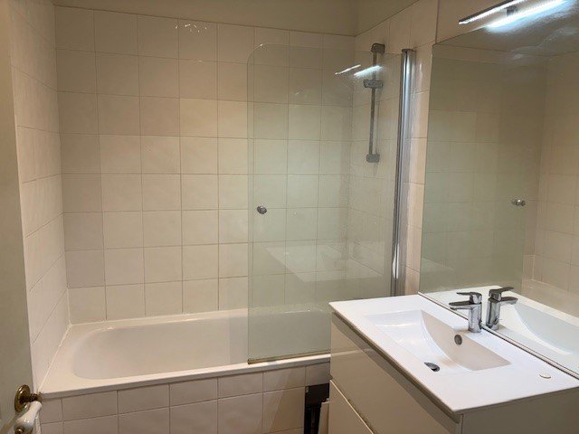 APPARTEMENT T4 A LOUER - LYON 5EME ARRONDISSEMENT Saint-Jean - 95.62 m2 - 1 485 &euro; charges comprises par mois