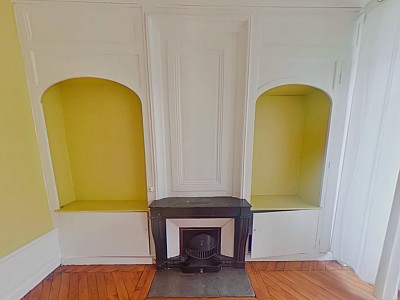 APPARTEMENT T4 A LOUER - LYON 5EME ARRONDISSEMENT Saint-Paul - 111.99 m2 - 1 500 € charges comprises par mois