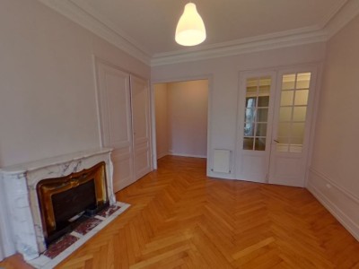 APPARTEMENT T4 A LOUER - LYON 6EME ARRONDISSEMENT PARC TETE D OR - 142,9 m2 - 1980 € charges comprises par mois