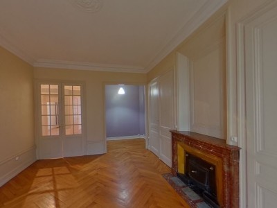 APPARTEMENT T4 A LOUER - LYON 6EME ARRONDISSEMENT PARC TETE D OR - 142,9 m2 - 1980 € charges comprises par mois