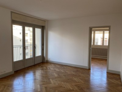 APPARTEMENT T4 A LOUER - LYON 6EME ARRONDISSEMENT - 106 m2 - 1590 € charges comprises par mois