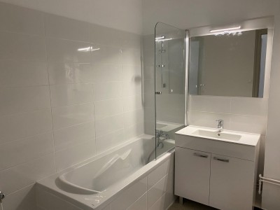 APPARTEMENT T4 A LOUER - LYON 6EME ARRONDISSEMENT - 106 m2 - 1590 € charges comprises par mois