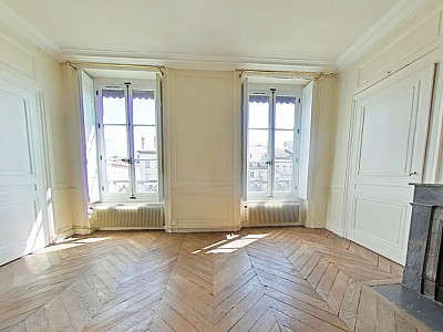 APPARTEMENT T4 A LOUER - LYON 6EME ARRONDISSEMENT Marechal Lyautey - 138.38 m2 - 1970€ charges comprises par mois