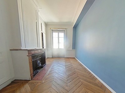 APPARTEMENT T4 A LOUER - LYON 6EME ARRONDISSEMENT Marechal Lyautey - 138.38 m2 - 1970€ charges comprises par mois
