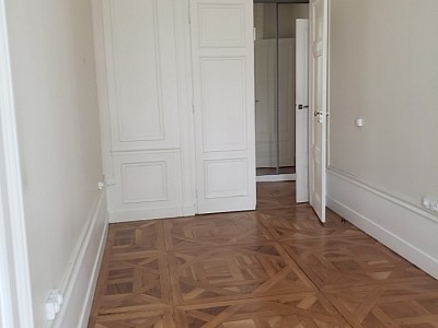 APPARTEMENT T4 A LOUER - LYON 6EME ARRONDISSEMENT Puvis de Chavannes - 119.95 m2 - 2045€ charges comprises par mois
