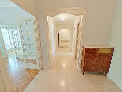 APPARTEMENT T4 A LOUER - LYON 6EME ARRONDISSEMENT Les Belges - 127.31 m2 - 2454,82€ charges comprises par mois