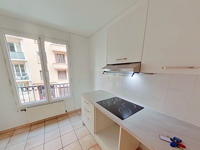 APPARTEMENT T4 A LOUER - LYON 6EME ARRONDISSEMENT Vauban - 95.35 m2 - 1539€ charges comprises par mois