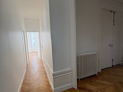 APPARTEMENT T4 A LOUER - LYON 6EME ARRONDISSEMENT Mongolfier-Le Lycee - 120.35 m2 - 1963,18€ charges comprises par mois