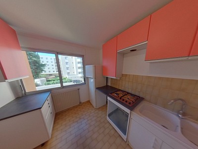 APPARTEMENT T4 A LOUER - LYON 6EME ARRONDISSEMENT Bellecombe-Thiers - 85.91 m2 - 1 230 € charges comprises par mois