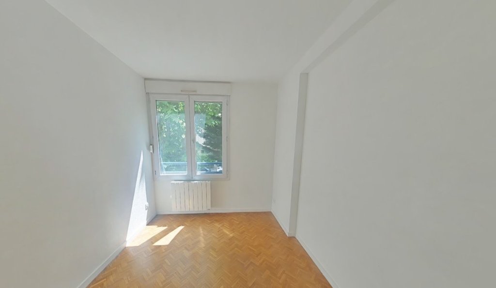 APPARTEMENT T4 A LOUER - LYON 6EME ARRONDISSEMENT Vauban - 92.47 m2 - 1 695 &euro; charges comprises par mois