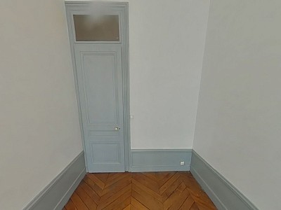 APPARTEMENT T4 A LOUER - LYON 6EME ARRONDISSEMENT Moliere - 125.74 m2 - 1 940 &euro; charges comprises par mois