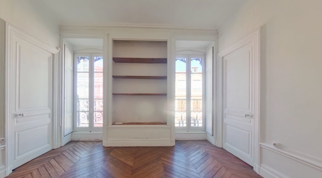 APPARTEMENT T4 A LOUER - LYON 6EME ARRONDISSEMENT Puvis de Chavannes - 91.29 m2 - 1 095 &euro; charges comprises par mois