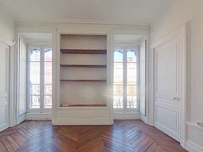 APPARTEMENT T4 A LOUER - LYON 6EME ARRONDISSEMENT Puvis de Chavannes - 91.29 m2 - 1 095 € charges comprises par mois