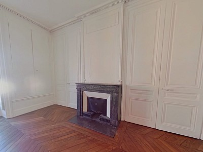 APPARTEMENT T4 A LOUER - LYON 6EME ARRONDISSEMENT Puvis de Chavannes - 91.29 m2 - 1 095 € charges comprises par mois