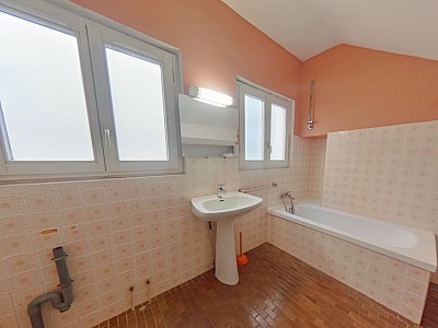 APPARTEMENT T4 A LOUER - LYON 6EME ARRONDISSEMENT Puvis de Chavannes - 91.29 m2 - 1 095 € charges comprises par mois