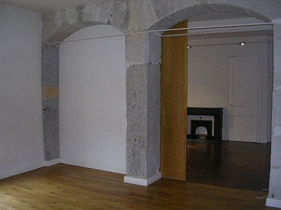 APPARTEMENT T4 A LOUER - LYON 6EME ARRONDISSEMENT - 110.56 m2 - 1765 € charges comprises par mois