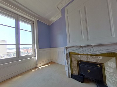 APPARTEMENT T4 A LOUER - LYON 7EME ARRONDISSEMENT Mairie - 110.27 m2 - 1390€ charges comprises par mois