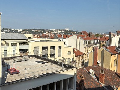 APPARTEMENT T4 A LOUER - LYON 7EME ARRONDISSEMENT Mairie - 110.27 m2 - 1390€ charges comprises par mois