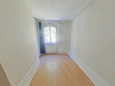 APPARTEMENT T4 A LOUER - LYON 7EME ARRONDISSEMENT Stalingrad - 103.43 m2 - 1595€ charges comprises par mois