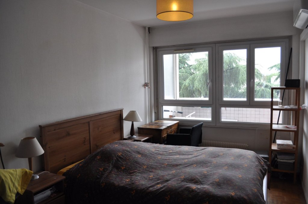 APPARTEMENT T4 A LOUER - LYON 7EME ARRONDISSEMENT Le Fleuve - 88.73 m2 - 1 650 &euro; charges comprises par mois