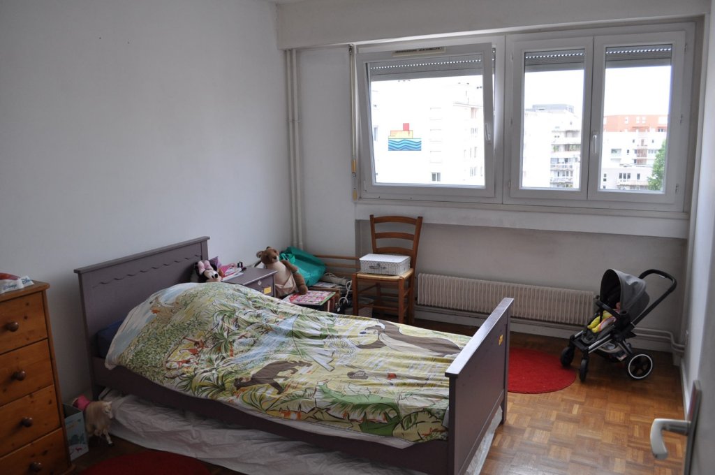 APPARTEMENT T4 A LOUER - LYON 7EME ARRONDISSEMENT Le Fleuve - 88.73 m2 - 1 650 &euro; charges comprises par mois