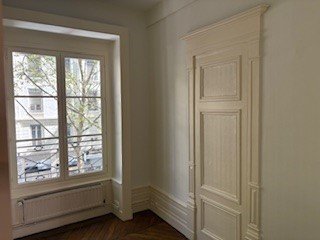 APPARTEMENT T4 A LOUER - LYON 7EME ARRONDISSEMENT Stalingrad - 84.79 m2 - 1 215 &euro; charges comprises par mois