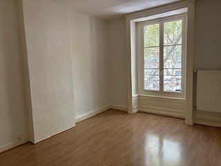 APPARTEMENT T4 A LOUER - LYON 7EME ARRONDISSEMENT Stalingrad - 84.79 m2 - 1 215 &euro; charges comprises par mois