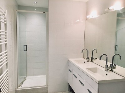 APPARTEMENT T4 A LOUER - LYON 8EME ARRONDISSEMENT - 79,21 m2 - 1120 € charges comprises par mois