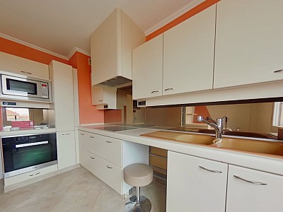 APPARTEMENT T4 A LOUER - LYON 8EME ARRONDISSEMENT Les Alouettes-Bachut - 90.77 m2 - 1 404 &euro; charges comprises par mois