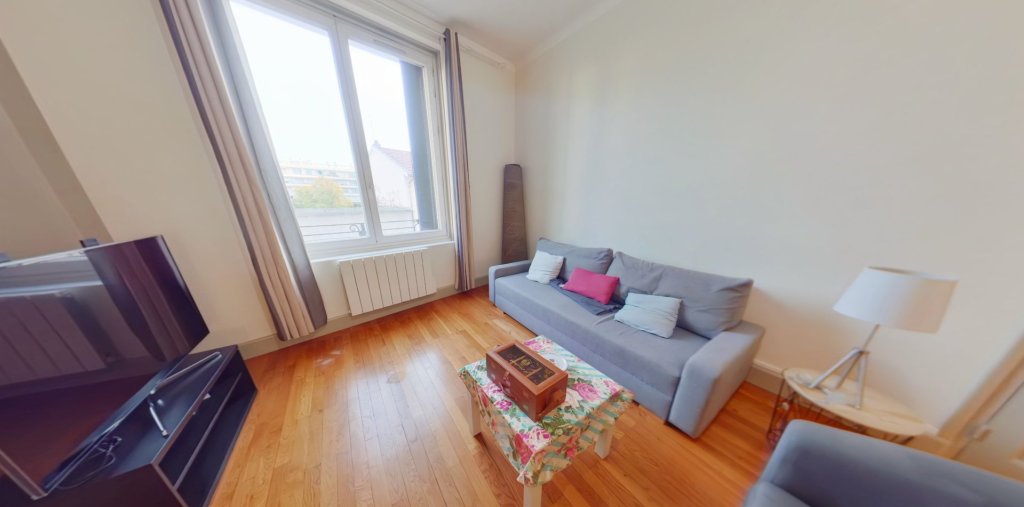 APPARTEMENT T4 A LOUER - LYON 8EME ARRONDISSEMENT Colbert - 79.21 m2 - 1 185 &euro; charges comprises par mois