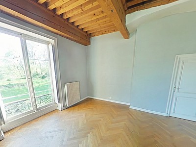 APPARTEMENT T4 A LOUER - LYON 9EME ARRONDISSEMENT Montessuy-Le Vergoin - 144.56 m2 - 1690€ charges comprises par mois