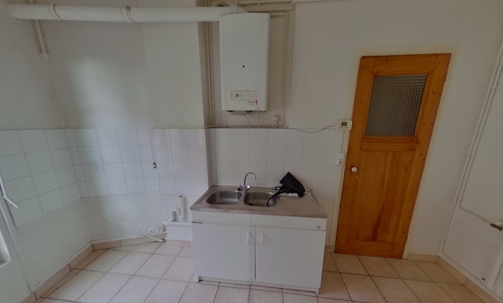APPARTEMENT T4 A LOUER - LYON 9EME ARRONDISSEMENT Salengro - 87.62 m2 - 1 065 &euro; charges comprises par mois