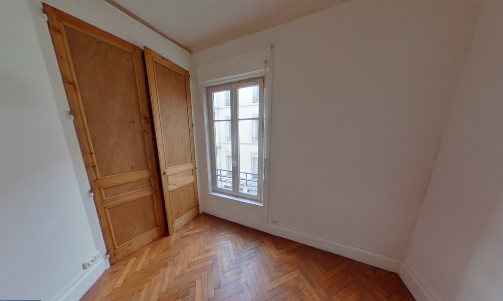 APPARTEMENT T4 A LOUER - LYON 9EME ARRONDISSEMENT Salengro - 87.62 m2 - 1 065 &euro; charges comprises par mois