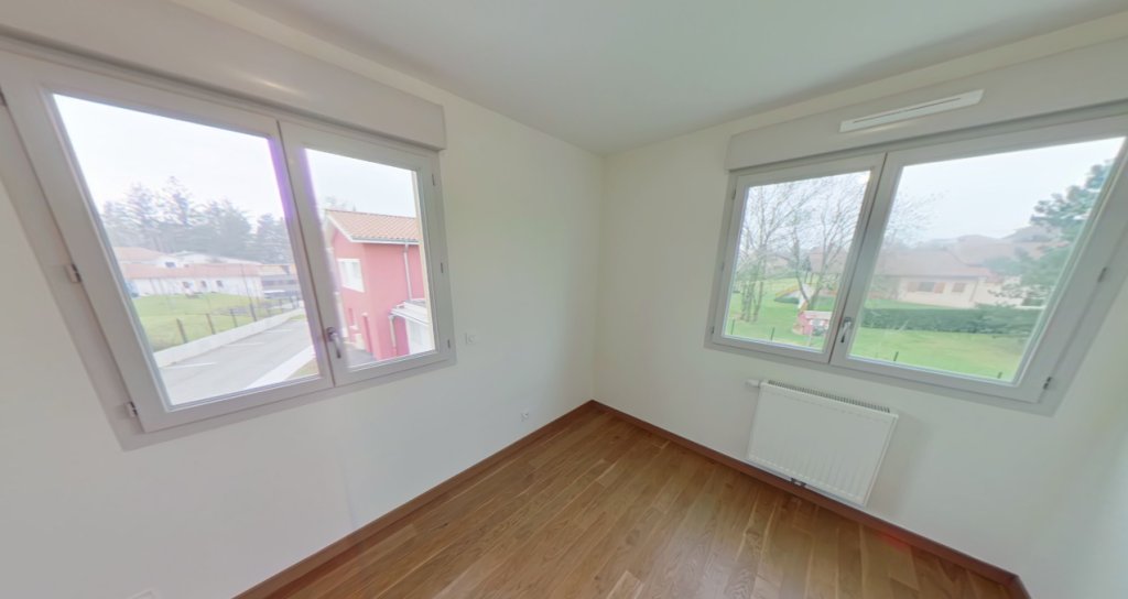 APPARTEMENT T4 A LOUER - ST GEORGES D ESPERANCHE - 90.3 m2 - 1 280 &euro; charges comprises par mois